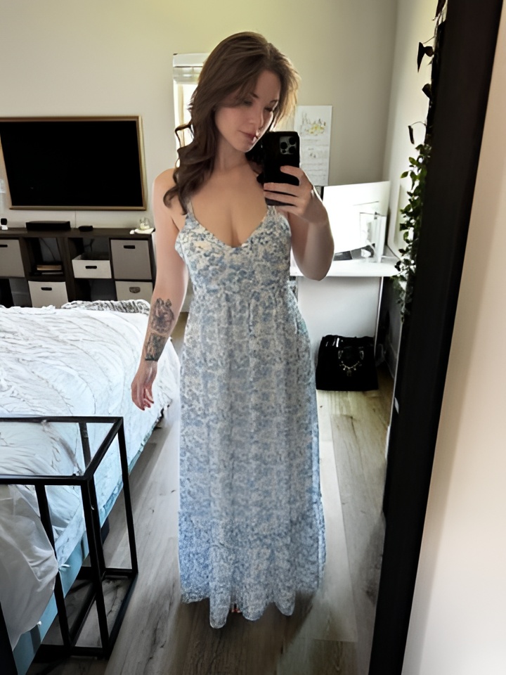 Нелли привлекальеная девушка из Лобни цена от 4000 руб