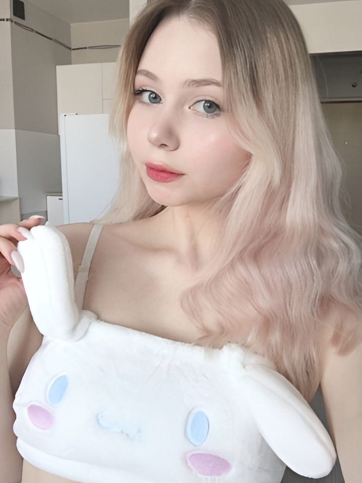 Виктория привлекальеная девушка из Лобни цена от 2500 руб