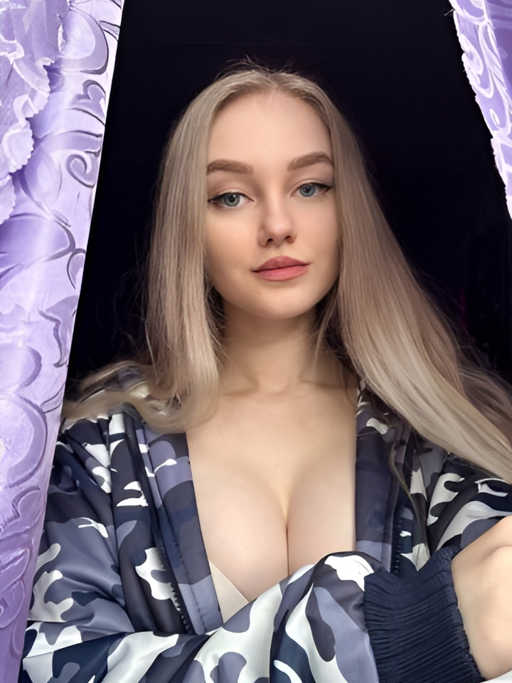 Ярослава привлекальеная девушка из Лобни цена от 2000 руб