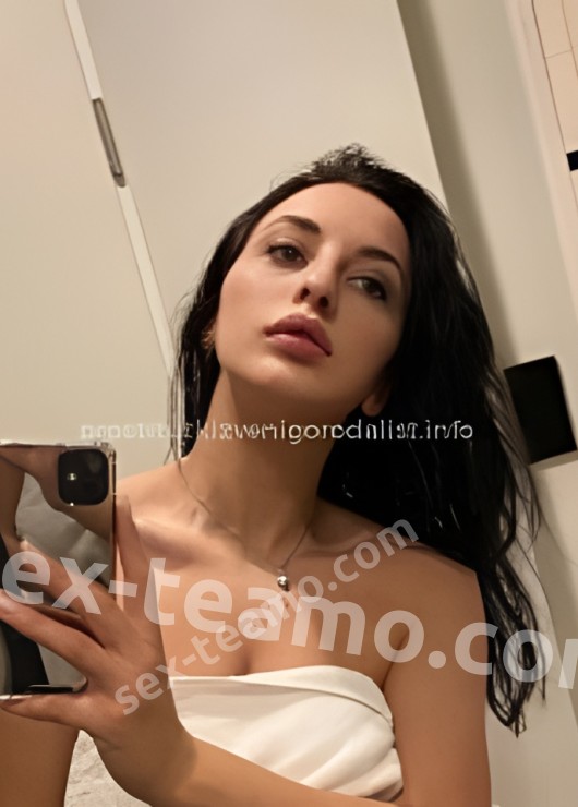 Карина привлекательная девушка из Лобни цена от 2000 руб