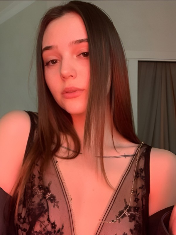 Леля привлекательная девушка из Лобни цена от 3000 руб