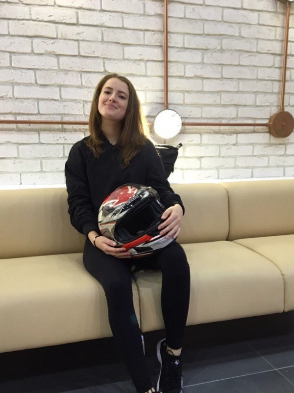 Дашута привлекательная девушка из Лобни цена от 3500 руб